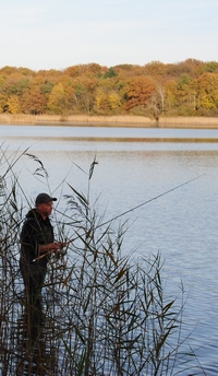 pêche à l'étang de la Vallée à Combreux
