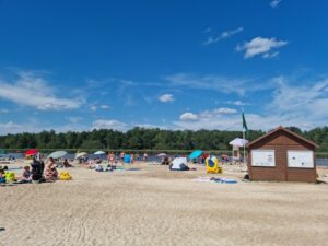 Baignade à l'étang de la Vallée à Combreux